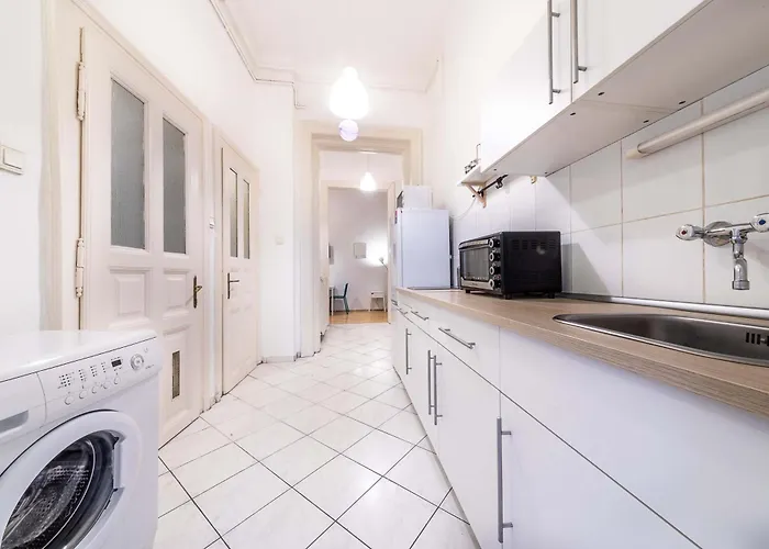 Ergola - Spacious Cozy 2 Big Downtown * Budapest